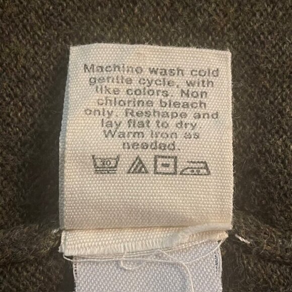 J. CREW Men's Olive Green Cotton-Cashmere V-Neck Sweater - Size Medium - Picture 8 of 8